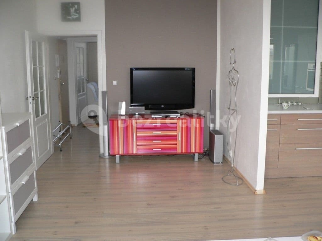 Prenájom bytu 3-izbový 75 m², Čimická, Praha, Praha Prenájom bytu 3-izbový 75 m², Čimická, Praha, Praha