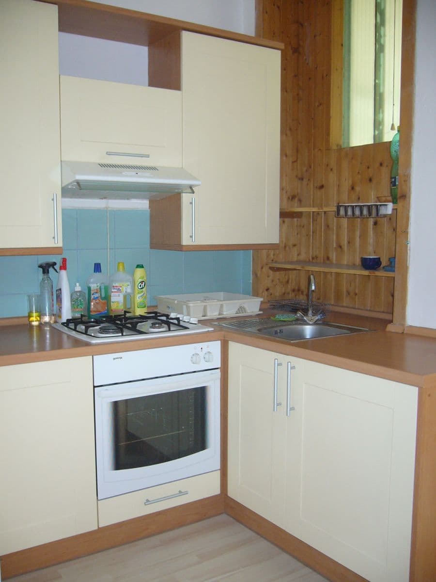 Prenájom bytu 1-izbový 35 m², Komárovská, Brno, Jihomoravský kraj Prenájom bytu 1-izbový 35 m², Komárovská, Brno, Jihomoravský kraj