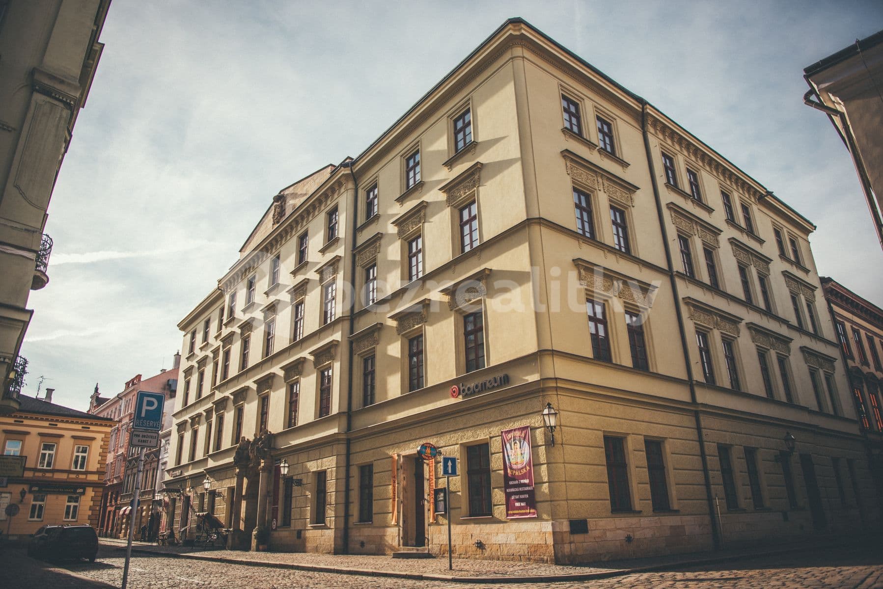 Prenájom bytu 1-izbový 36 m², Špitálská, Hradec Králové, Královéhradecký kraj Prenájom bytu 1-izbový 36 m², Špitálská, Hradec Králové, Královéhradecký kraj