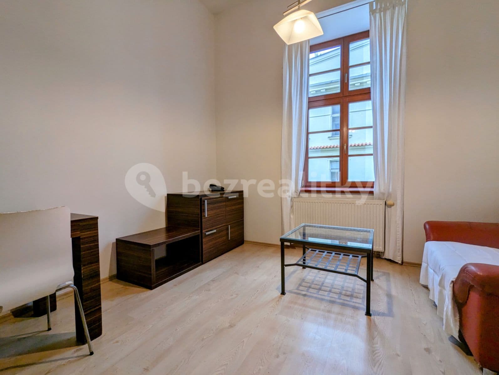 Prenájom bytu 1-izbový 36 m², Špitálská, Hradec Králové, Královéhradecký kraj Prenájom bytu 1-izbový 36 m², Špitálská, Hradec Králové, Královéhradecký kraj