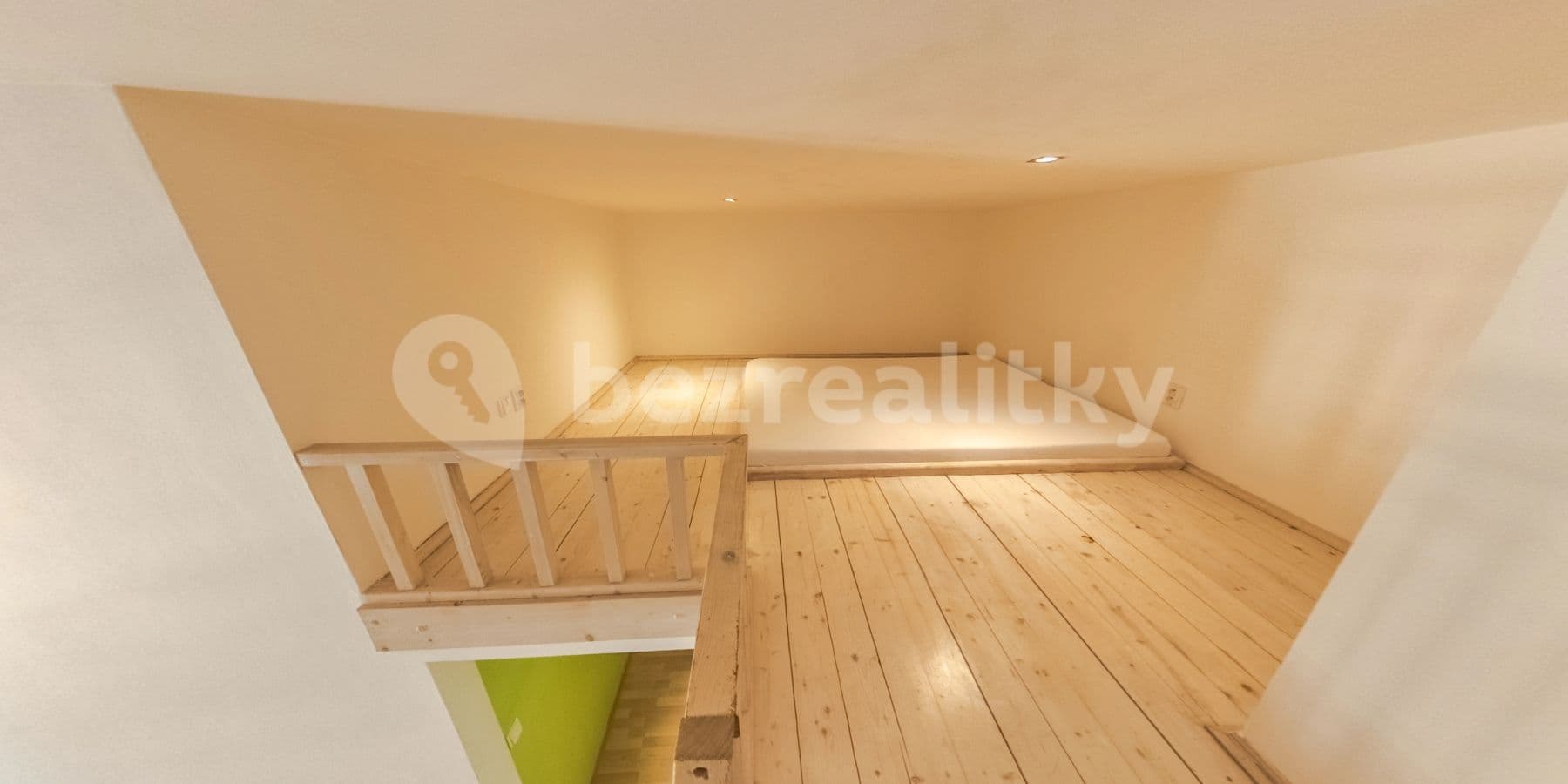 Prenájom bytu 2-izbový 40 m², Špitálská, Hradec Králové, Královéhradecký kraj Prenájom bytu 2-izbový 40 m², Špitálská, Hradec Králové, Královéhradecký kraj