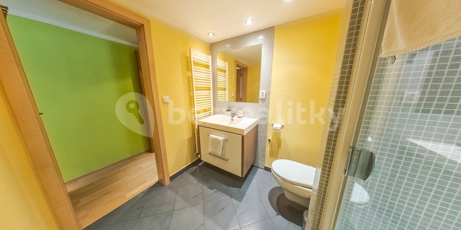 Prenájom bytu 2-izbový 40 m², Špitálská, Hradec Králové, Královéhradecký kraj Prenájom bytu 2-izbový 40 m², Špitálská, Hradec Králové, Královéhradecký kraj