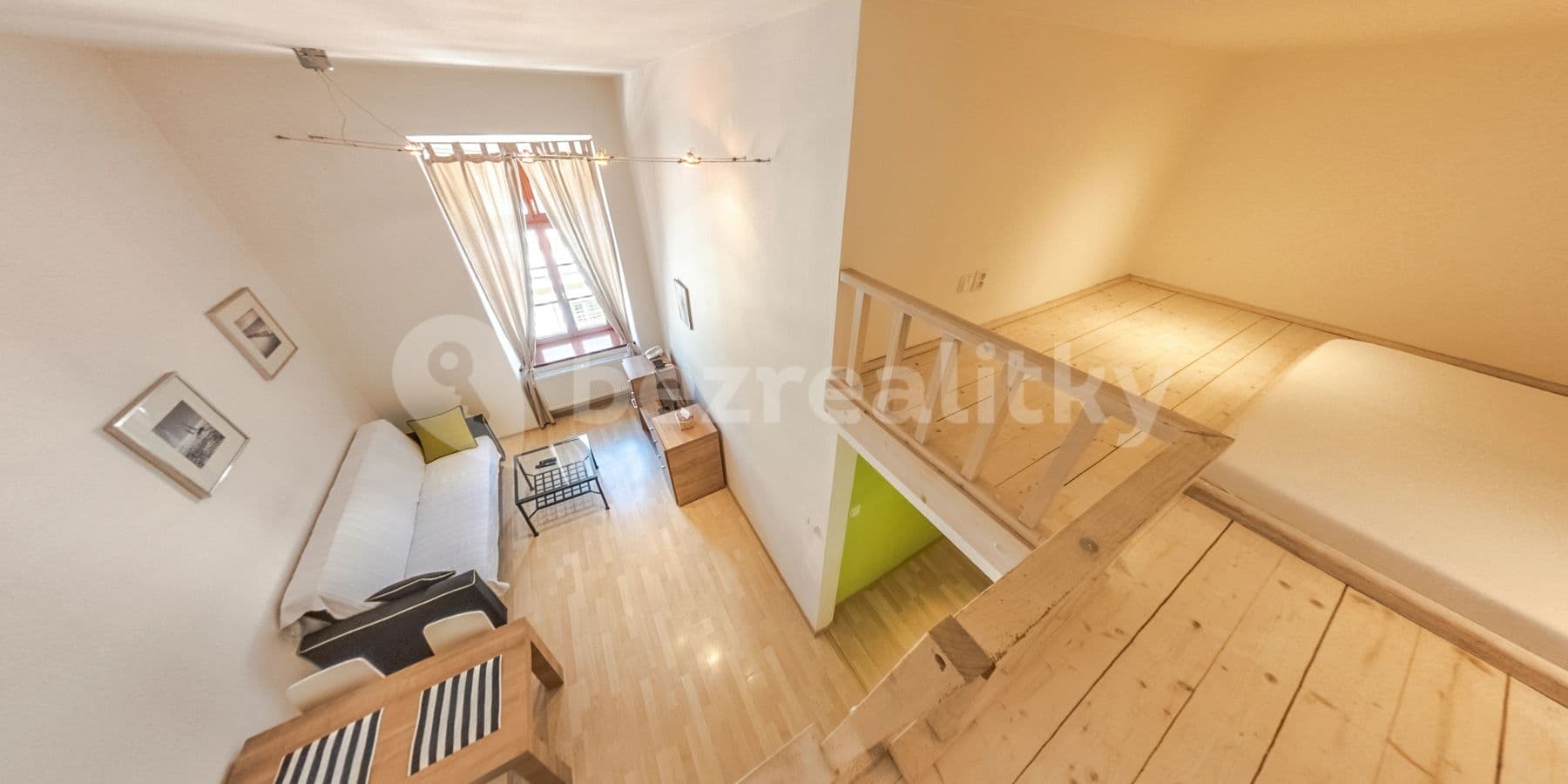 Prenájom bytu 2-izbový 40 m², Špitálská, Hradec Králové, Královéhradecký kraj Prenájom bytu 2-izbový 40 m², Špitálská, Hradec Králové, Královéhradecký kraj