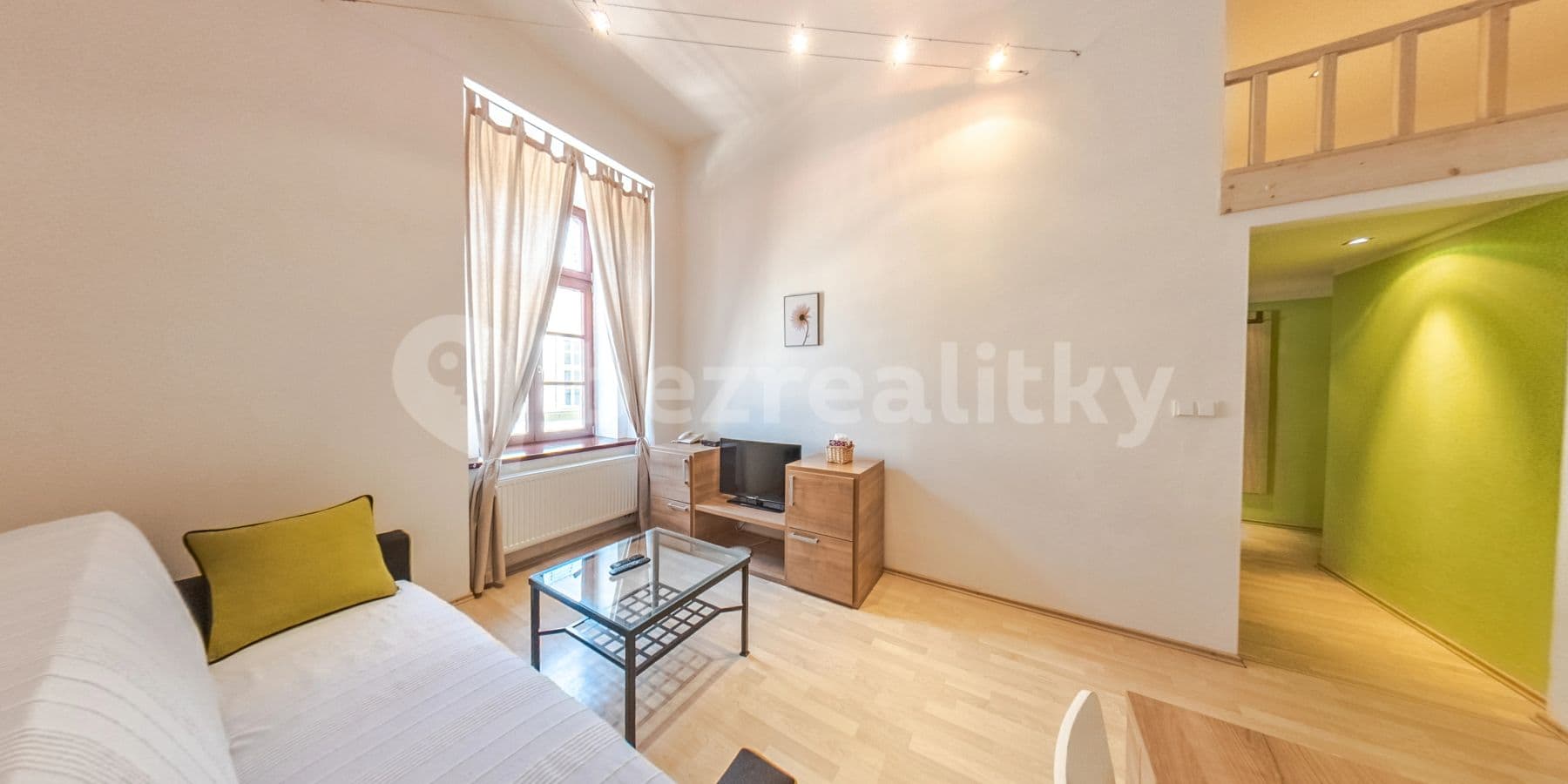 Prenájom bytu 2-izbový 40 m², Špitálská, Hradec Králové, Královéhradecký kraj Prenájom bytu 2-izbový 40 m², Špitálská, Hradec Králové, Královéhradecký kraj