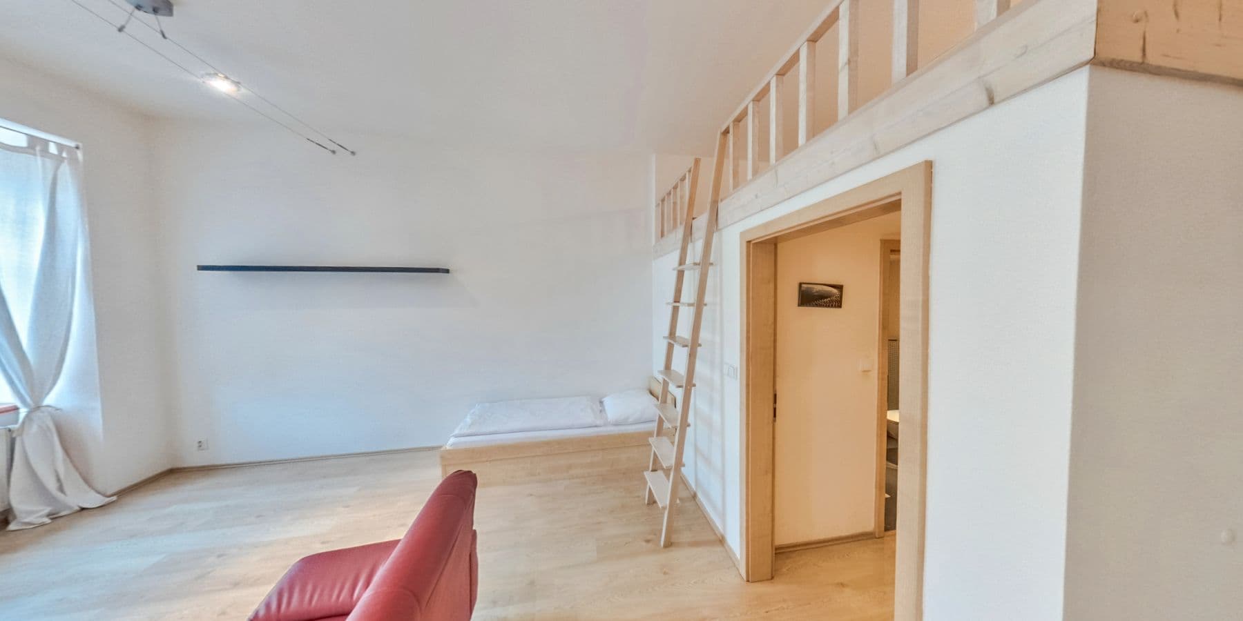 Prenájom bytu 1-izbový 50 m², Špitálská, Hradec Králové, Královéhradecký kraj Prenájom bytu 1-izbový 50 m², Špitálská, Hradec Králové, Královéhradecký kraj