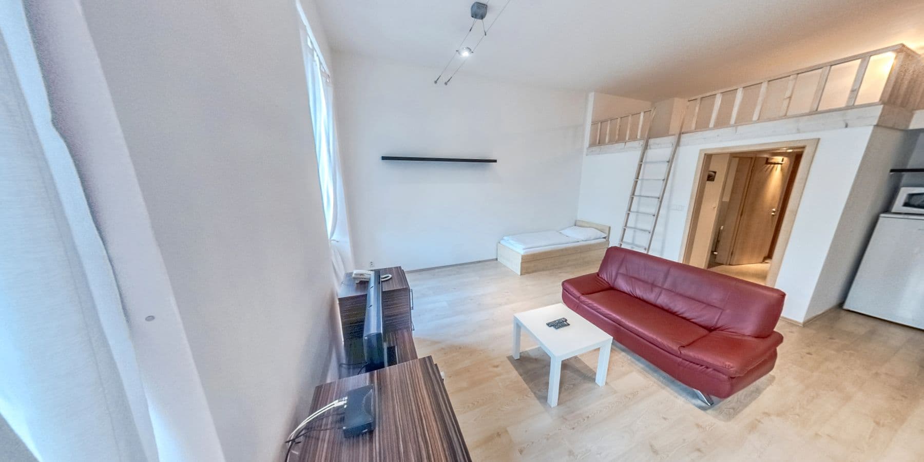 Prenájom bytu 1-izbový 50 m², Špitálská, Hradec Králové, Královéhradecký kraj Prenájom bytu 1-izbový 50 m², Špitálská, Hradec Králové, Královéhradecký kraj