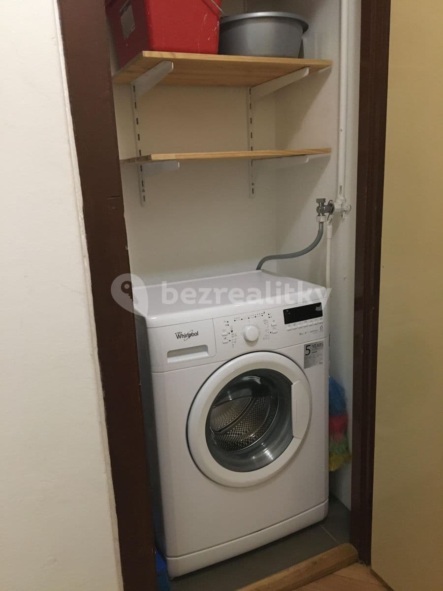 Prenájom bytu 2-izbový 52 m², Spolupráce, Praha, Praha Prenájom bytu 2-izbový 52 m², Spolupráce, Praha, Praha