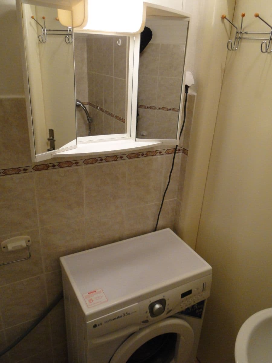 Prenájom bytu 1-izbový 29 m², Praha, Praha Prenájom bytu 1-izbový 29 m², Praha, Praha