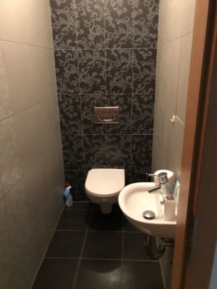 Prenájom bytu 3-izbový 92 m², Rostovská, Praha, Praha Prenájom bytu 3-izbový 92 m², Rostovská, Praha, Praha
