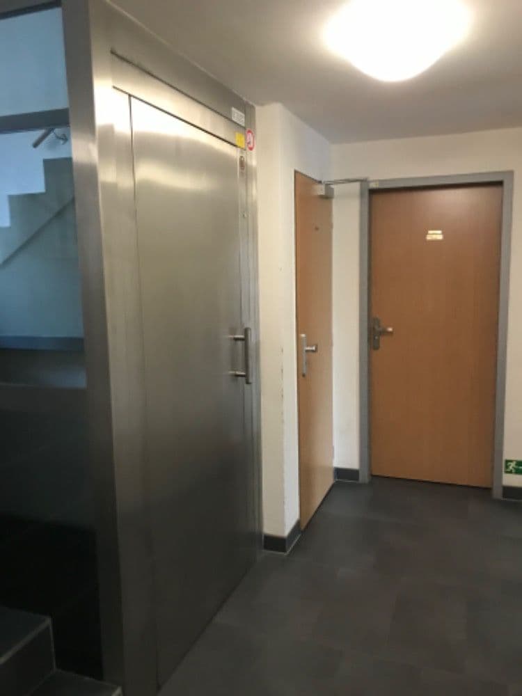 Prenájom bytu 3-izbový 92 m², Rostovská, Praha, Praha Prenájom bytu 3-izbový 92 m², Rostovská, Praha, Praha
