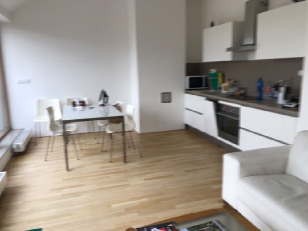 Prenájom bytu 3-izbový 92 m², Rostovská, Praha, Praha Prenájom bytu 3-izbový 92 m², Rostovská, Praha, Praha