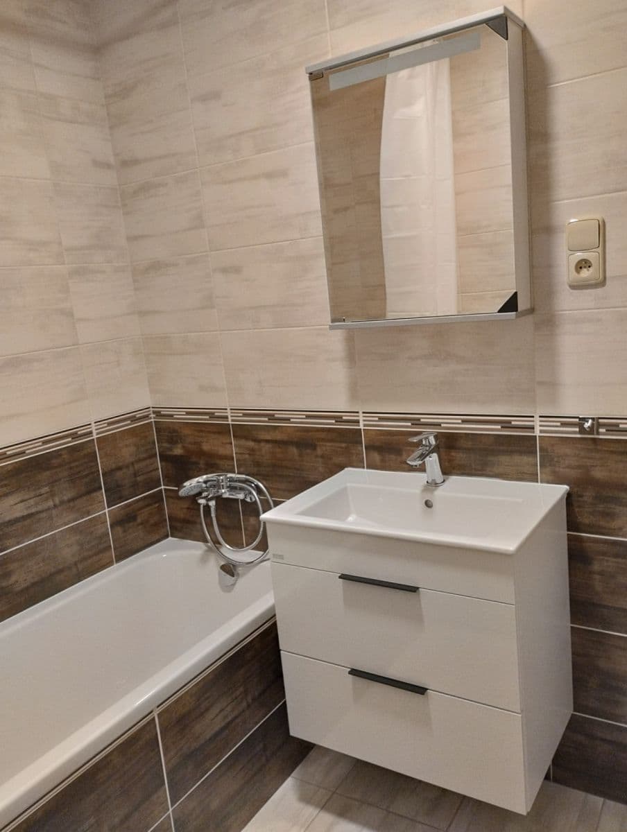 Prenájom bytu 1-izbový 50 m², U Výstaviště, Praha, Praha Prenájom bytu 1-izbový 50 m², U Výstaviště, Praha, Praha