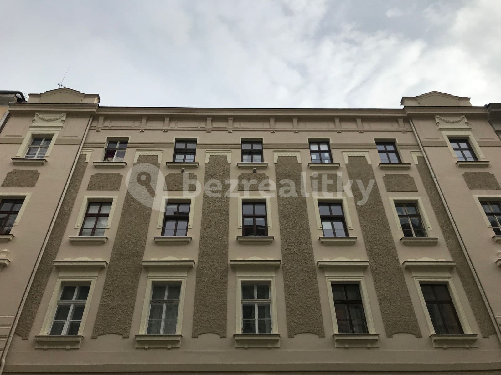 Prenájom bytu 2-izbový 75 m², Malířská, Praha, Praha Prenájom bytu 2-izbový 75 m², Malířská, Praha, Praha