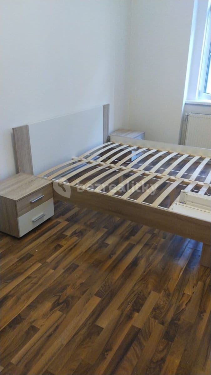 Prenájom bytu 2-izbový 75 m², Malířská, Praha, Praha Prenájom bytu 2-izbový 75 m², Malířská, Praha, Praha