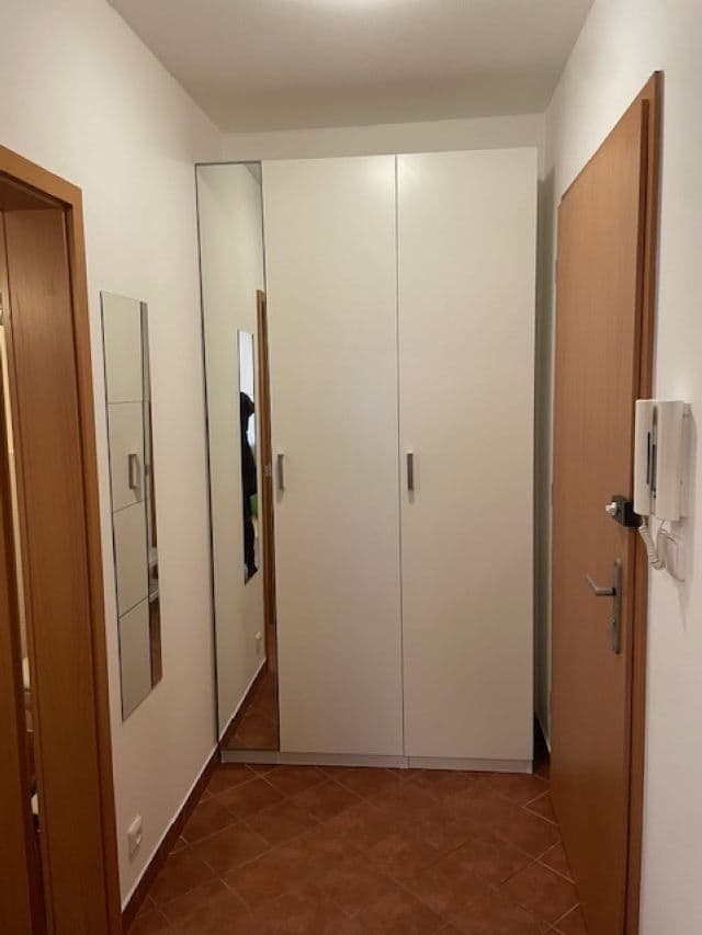 Prenájom bytu 1-izbový 28 m², Na Okraji, Praha, Praha Prenájom bytu 1-izbový 28 m², Na Okraji, Praha, Praha