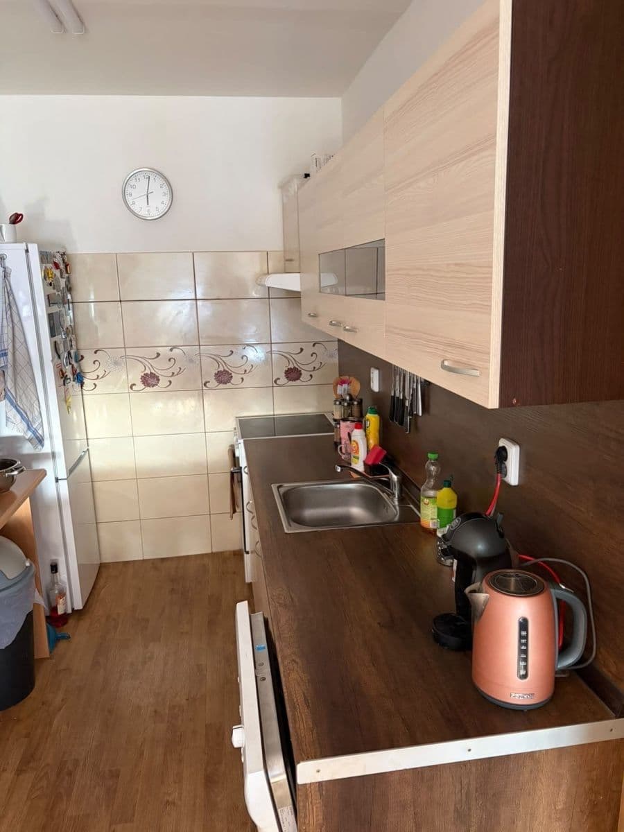Prenájom bytu 3-izbový 72 m², Makovského, Praha, Praha Prenájom bytu 3-izbový 72 m², Makovského, Praha, Praha