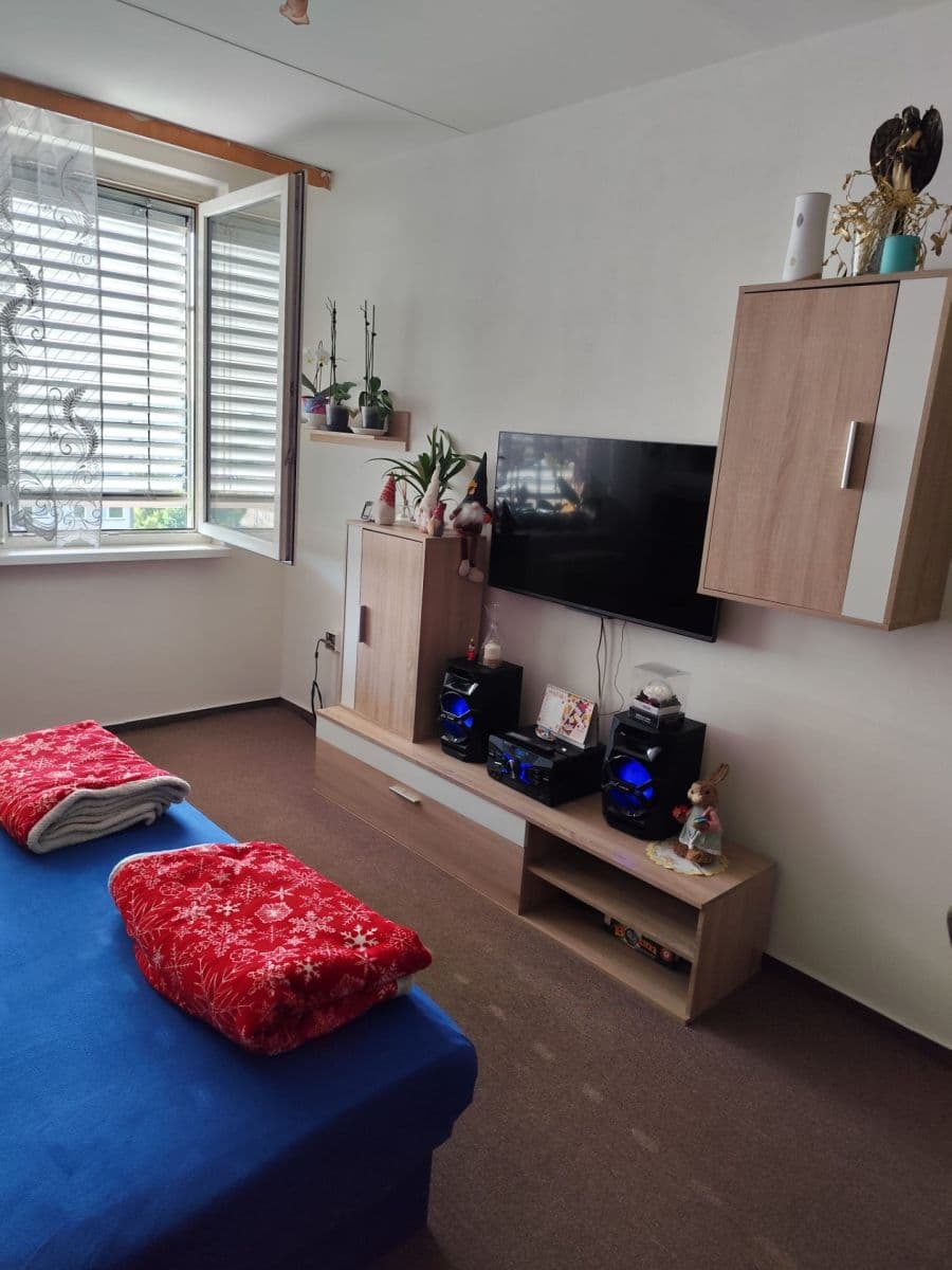 Prenájom bytu 3-izbový 72 m², Makovského, Praha, Praha Prenájom bytu 3-izbový 72 m², Makovského, Praha, Praha