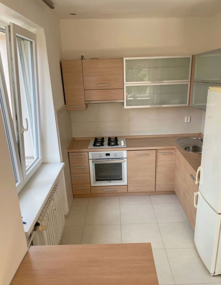 Prenájom bytu 2-izbový 55 m², Tejnická, Praha, Praha Prenájom bytu 2-izbový 55 m², Tejnická, Praha, Praha