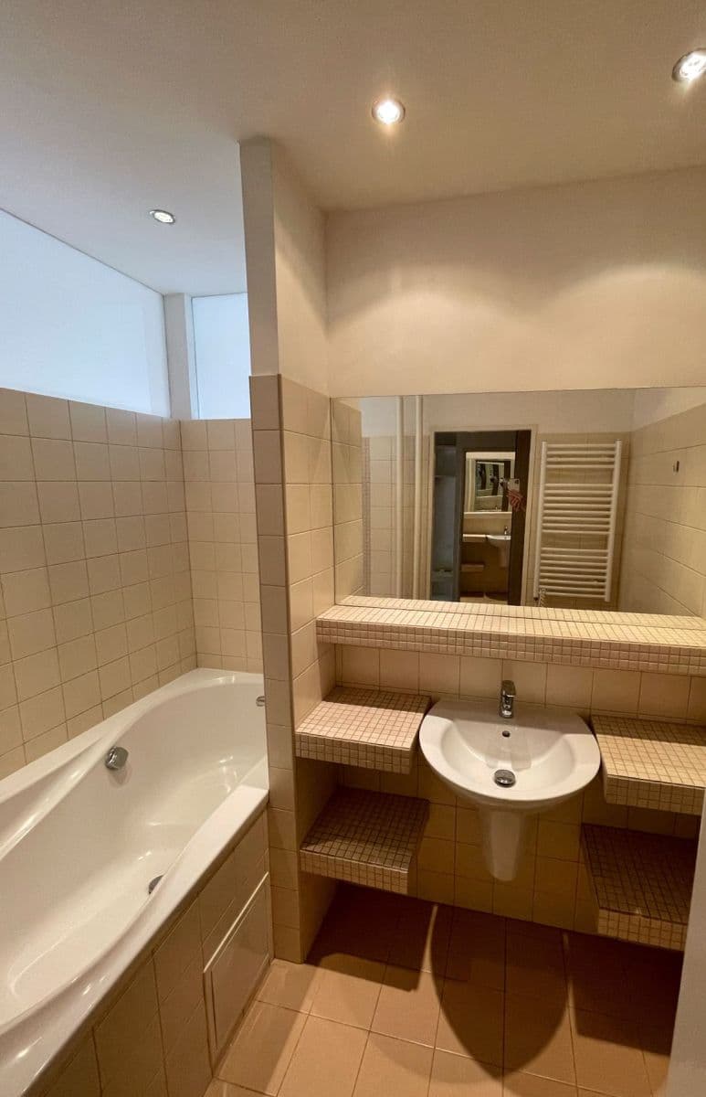 Prenájom bytu 2-izbový 55 m², Tejnická, Praha, Praha Prenájom bytu 2-izbový 55 m², Tejnická, Praha, Praha