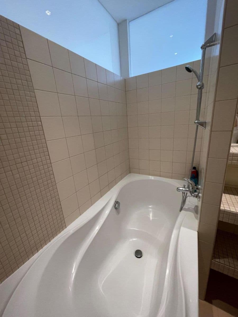 Prenájom bytu 2-izbový 55 m², Tejnická, Praha, Praha Prenájom bytu 2-izbový 55 m², Tejnická, Praha, Praha