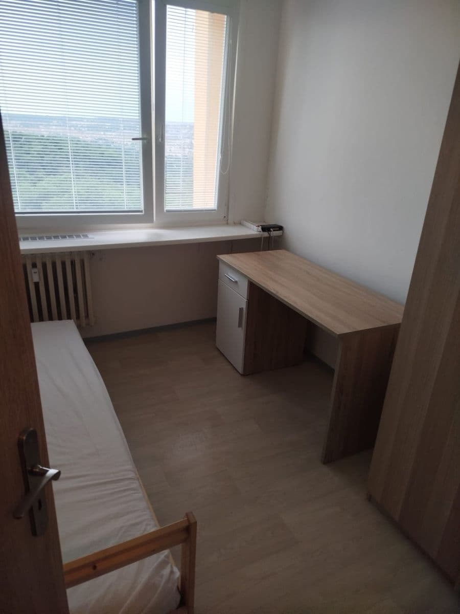 Prenájom bytu 4-izbový 10 m², U Pentlovky, Praha, Praha Prenájom bytu 4-izbový 10 m², U Pentlovky, Praha, Praha