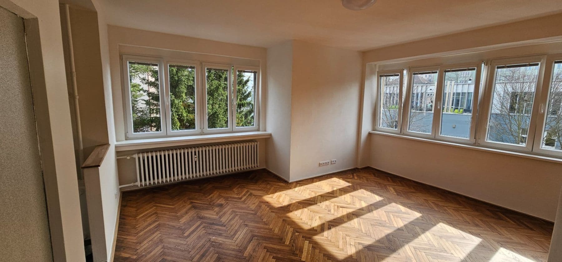 Prenájom bytu 1-izbový 45 m², Nad Kajetánkou, Praha, Praha Prenájom bytu 1-izbový 45 m², Nad Kajetánkou, Praha, Praha