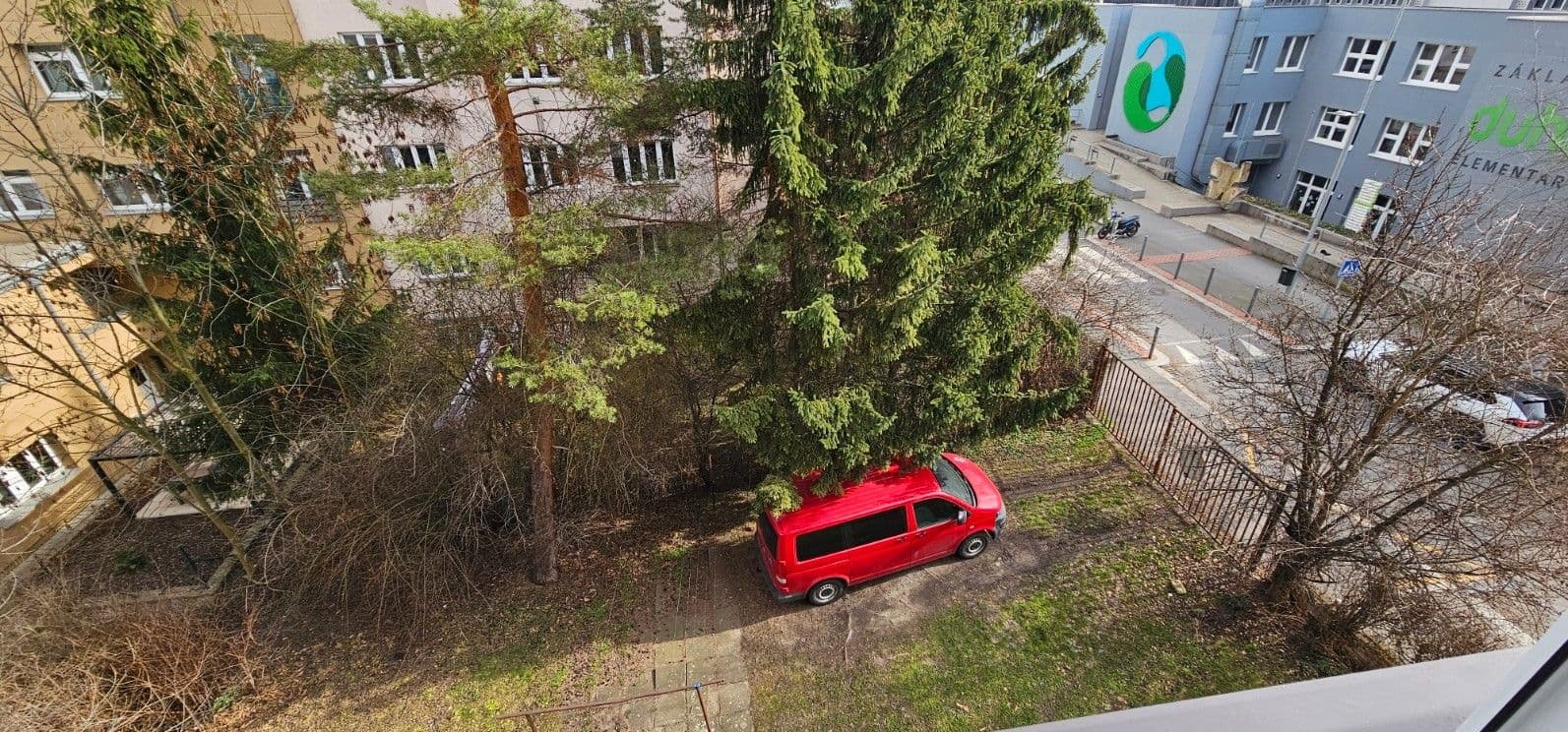 Prenájom bytu 1-izbový 45 m², Nad Kajetánkou, Praha, Praha Prenájom bytu 1-izbový 45 m², Nad Kajetánkou, Praha, Praha