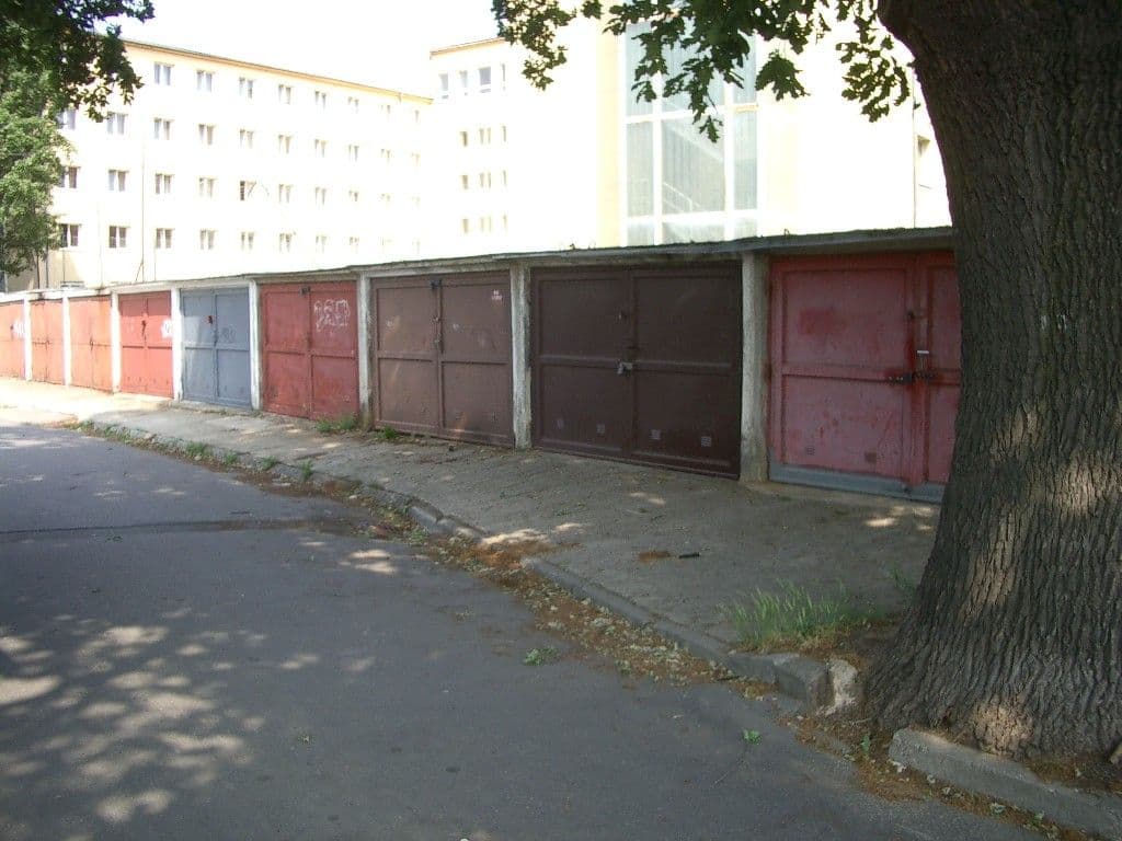 Prenájom garáže 20 m², Sazenice, Brno, Jihomoravský kraj Prenájom garáže 20 m², Sazenice, Brno, Jihomoravský kraj