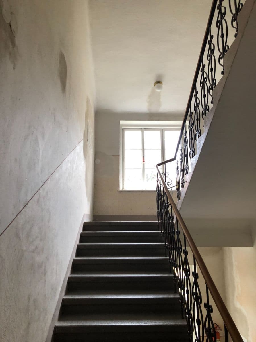 Prenájom bytu 1-izbový 22 m², Mánesova, České Budějovice, Jihočeský kraj Prenájom bytu 1-izbový 22 m², Mánesova, České Budějovice, Jihočeský kraj