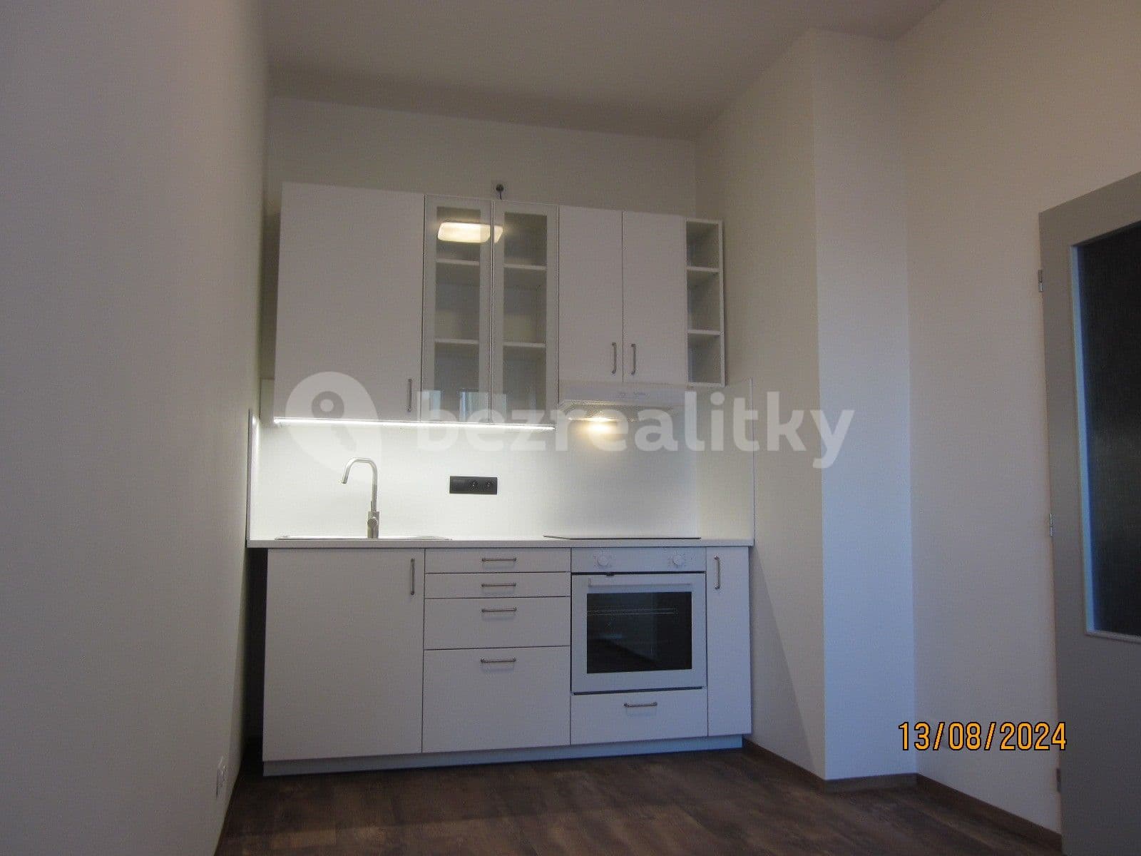 Prenájom bytu 1-izbový 50 m², 5. května, Praha, Praha Prenájom bytu 1-izbový 50 m², 5. května, Praha, Praha