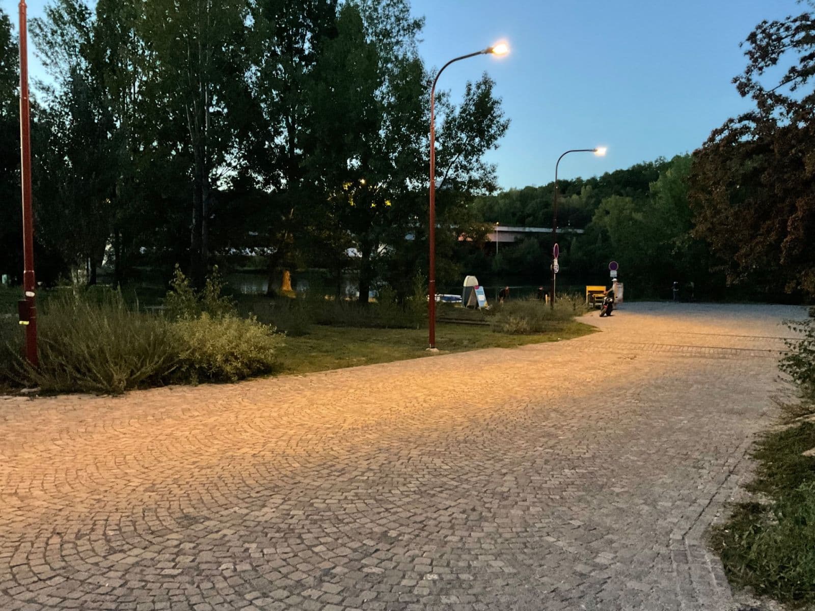 Prenájom bytu 2-izbový 60 m², Varhulíkové, Praha, Praha Prenájom bytu 2-izbový 60 m², Varhulíkové, Praha, Praha