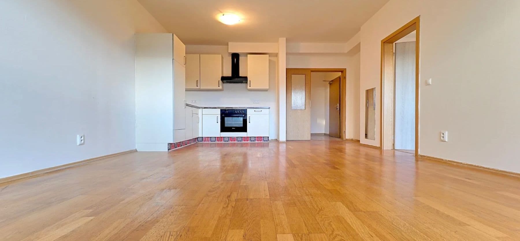 Prenájom bytu 2-izbový 60 m², Varhulíkové, Praha, Praha Prenájom bytu 2-izbový 60 m², Varhulíkové, Praha, Praha