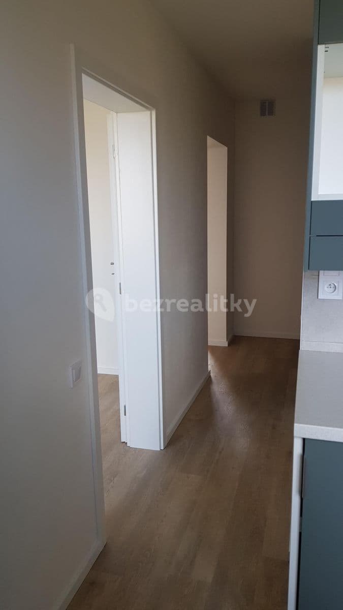 Prenájom bytu 2-izbový 57 m², Počernická, Praha, Praha Prenájom bytu 2-izbový 57 m², Počernická, Praha, Praha