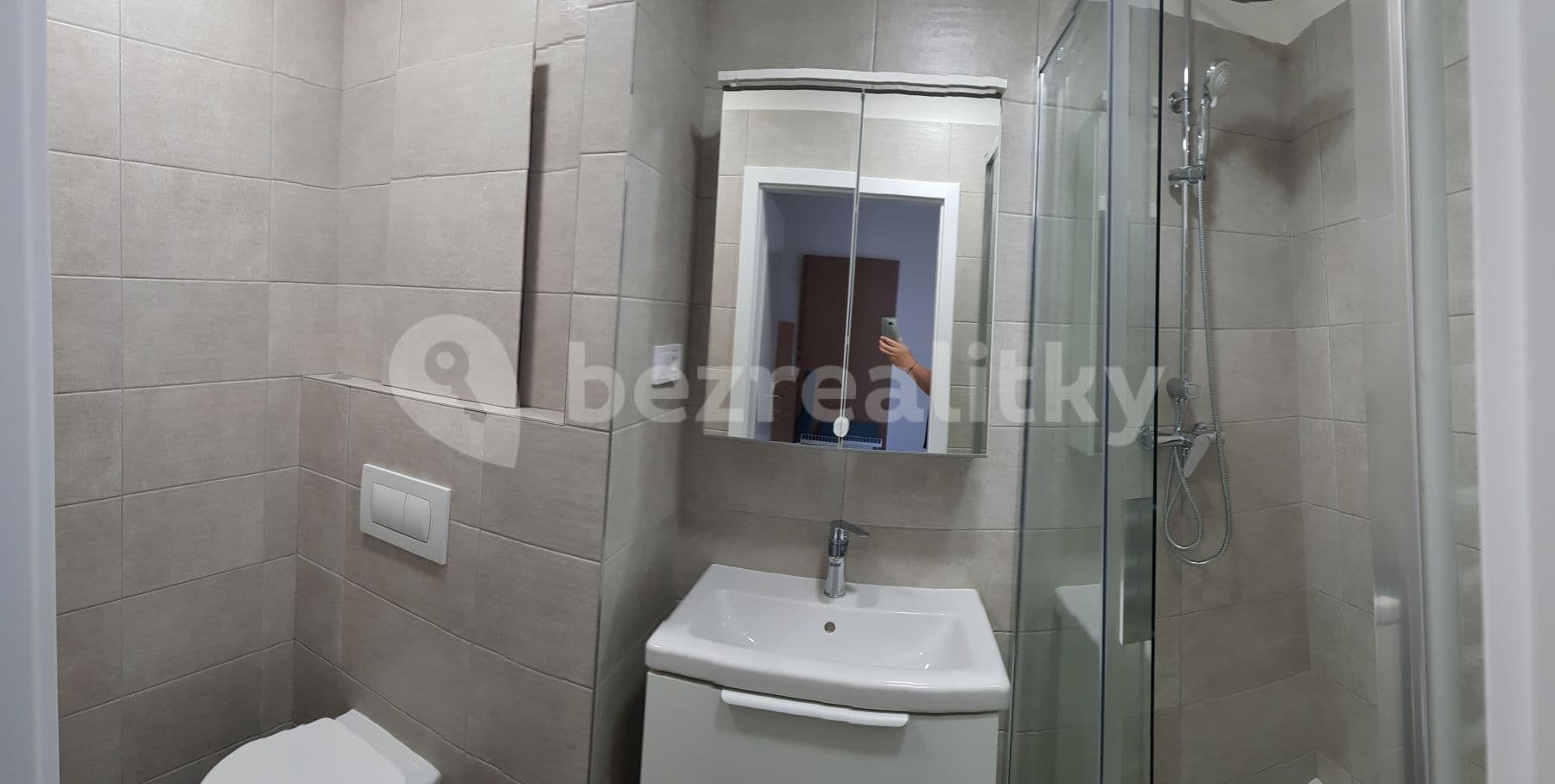 Prenájom bytu 2-izbový 57 m², Počernická, Praha, Praha Prenájom bytu 2-izbový 57 m², Počernická, Praha, Praha