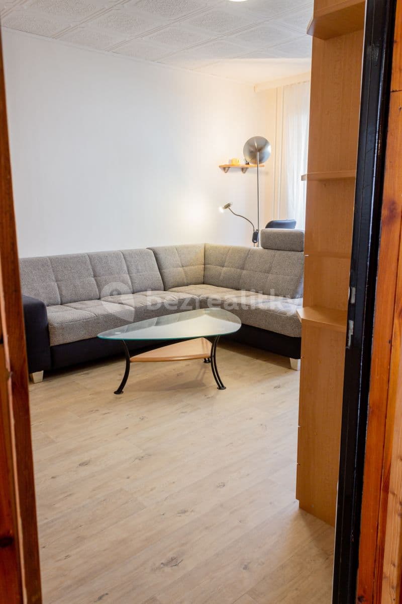 Prenájom bytu 3-izbový 65 m², Nedašovská, Praha, Praha Prenájom bytu 3-izbový 65 m², Nedašovská, Praha, Praha