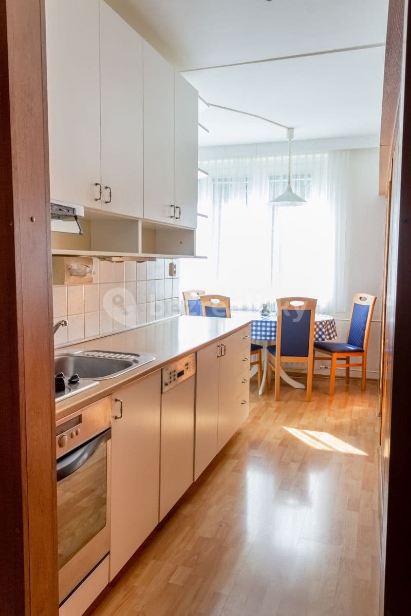 Prenájom bytu 3-izbový 65 m², Nedašovská, Praha, Praha Prenájom bytu 3-izbový 65 m², Nedašovská, Praha, Praha