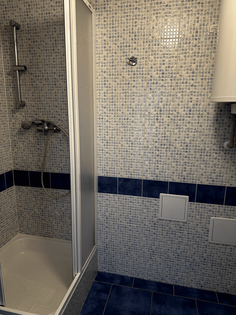 Prenájom bytu 1-izbový 40 m², Veleňská, Praha, Praha Prenájom bytu 1-izbový 40 m², Veleňská, Praha, Praha