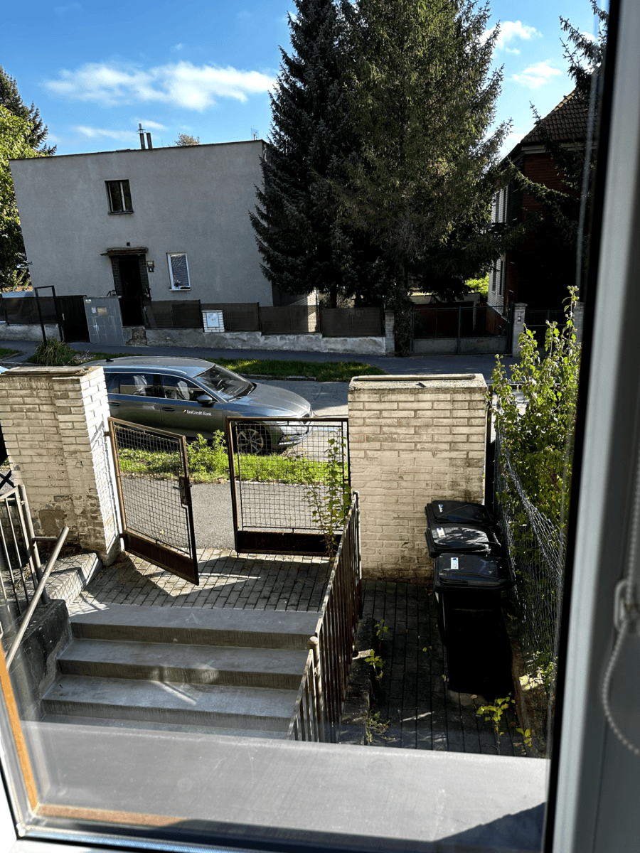 Prenájom bytu 1-izbový 40 m², Veleňská, Praha, Praha Prenájom bytu 1-izbový 40 m², Veleňská, Praha, Praha