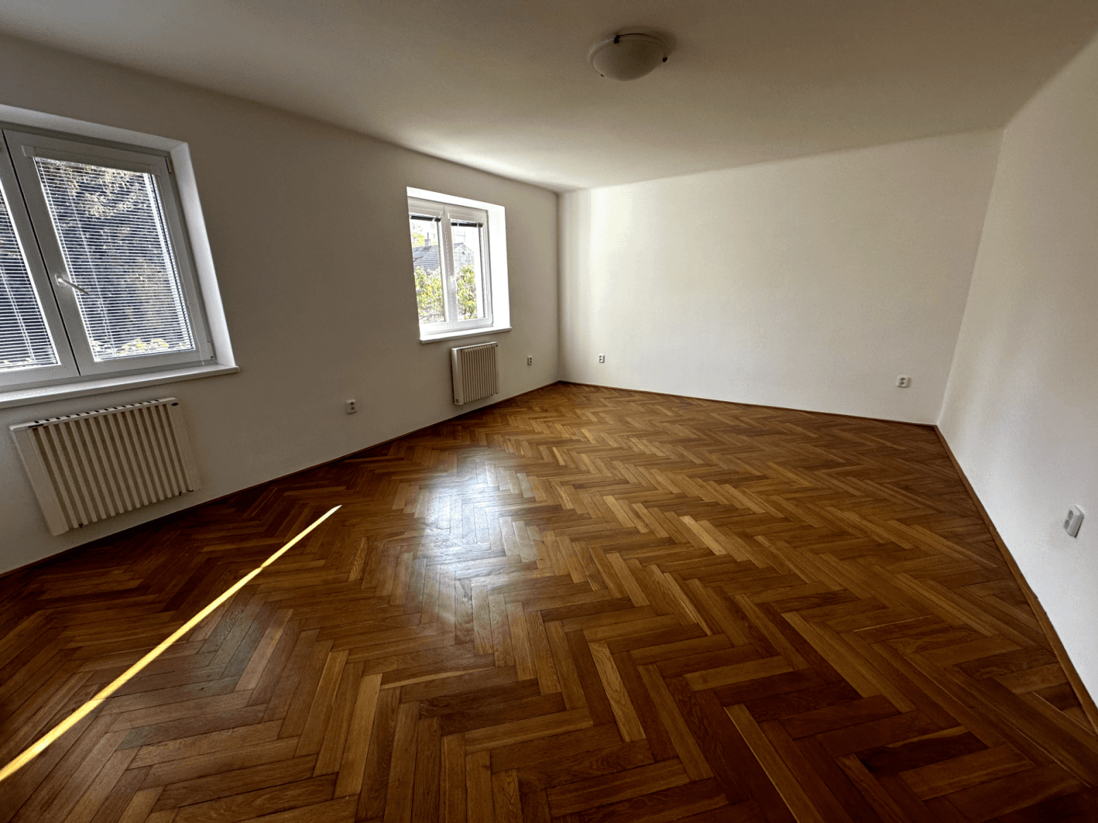 Prenájom bytu 1-izbový 40 m², Veleňská, Praha, Praha Prenájom bytu 1-izbový 40 m², Veleňská, Praha, Praha
