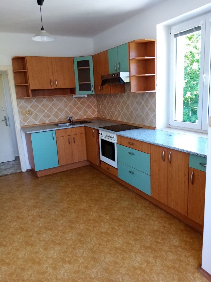 Prenájom bytu 2-izbový 80 m², Boční, Liberec, Liberecký kraj Prenájom bytu 2-izbový 80 m², Boční, Liberec, Liberecký kraj