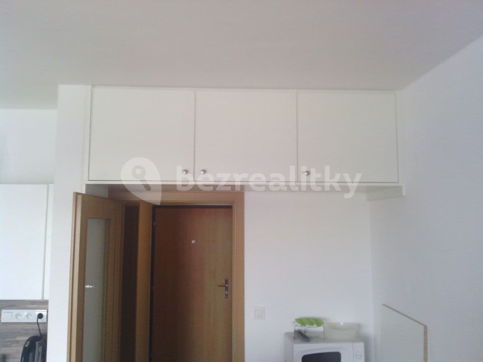 Prenájom bytu 1-izbový 45 m², Chýně, Středočeský kraj Prenájom bytu 1-izbový 45 m², Chýně, Středočeský kraj