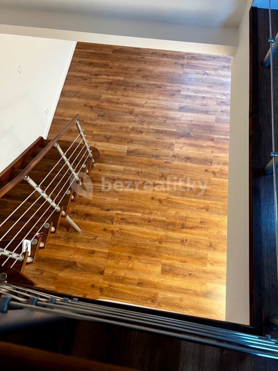 Prenájom bytu 3-izbový 100 m², Muchova, Praha, Praha Prenájom bytu 3-izbový 100 m², Muchova, Praha, Praha