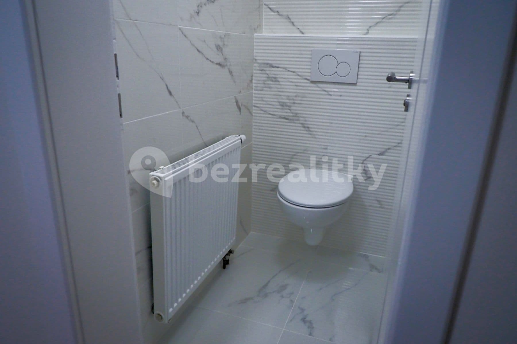 Prenájom bytu 3-izbový 100 m², Muchova, Praha, Praha Prenájom bytu 3-izbový 100 m², Muchova, Praha, Praha