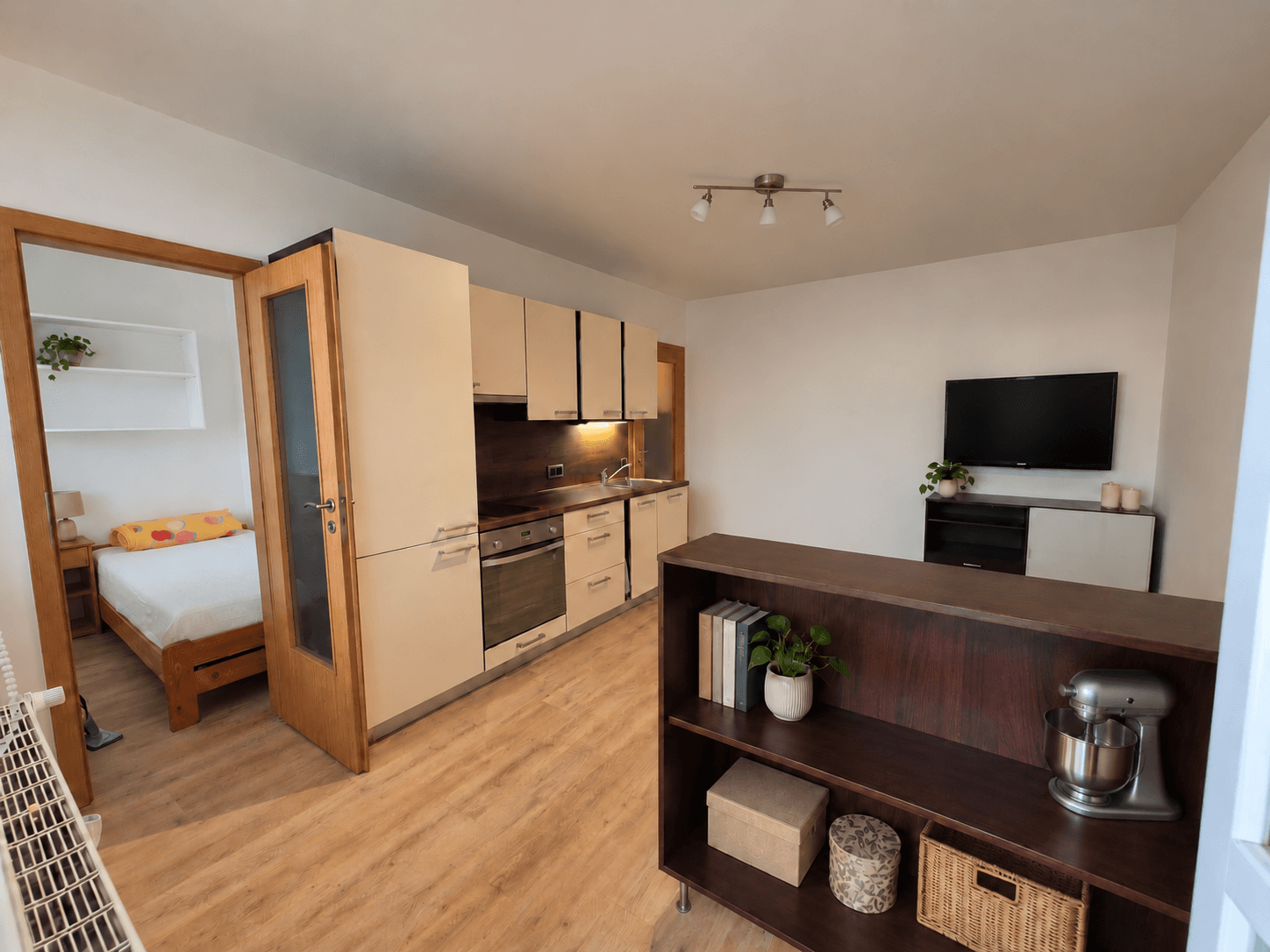 Prenájom bytu 1-izbový 30 m², Na úlehli, Praha, Praha Prenájom bytu 1-izbový 30 m², Na úlehli, Praha, Praha
