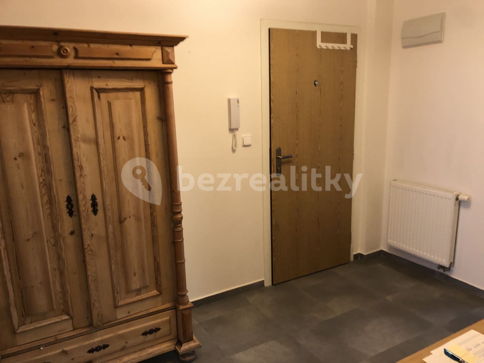 Prenájom bytu 2-izbový 67 m², Kafkova, Praha, Praha Prenájom bytu 2-izbový 67 m², Kafkova, Praha, Praha