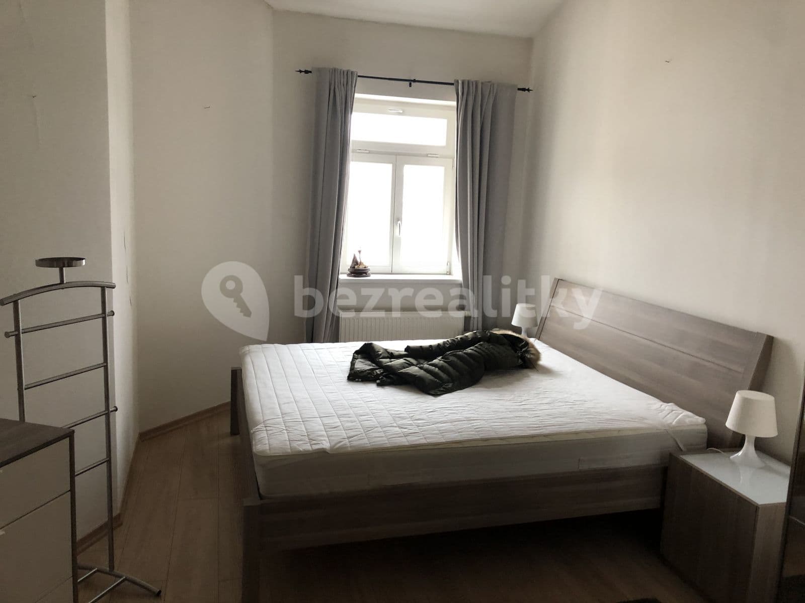 Prenájom bytu 2-izbový 67 m², Kafkova, Praha, Praha Prenájom bytu 2-izbový 67 m², Kafkova, Praha, Praha