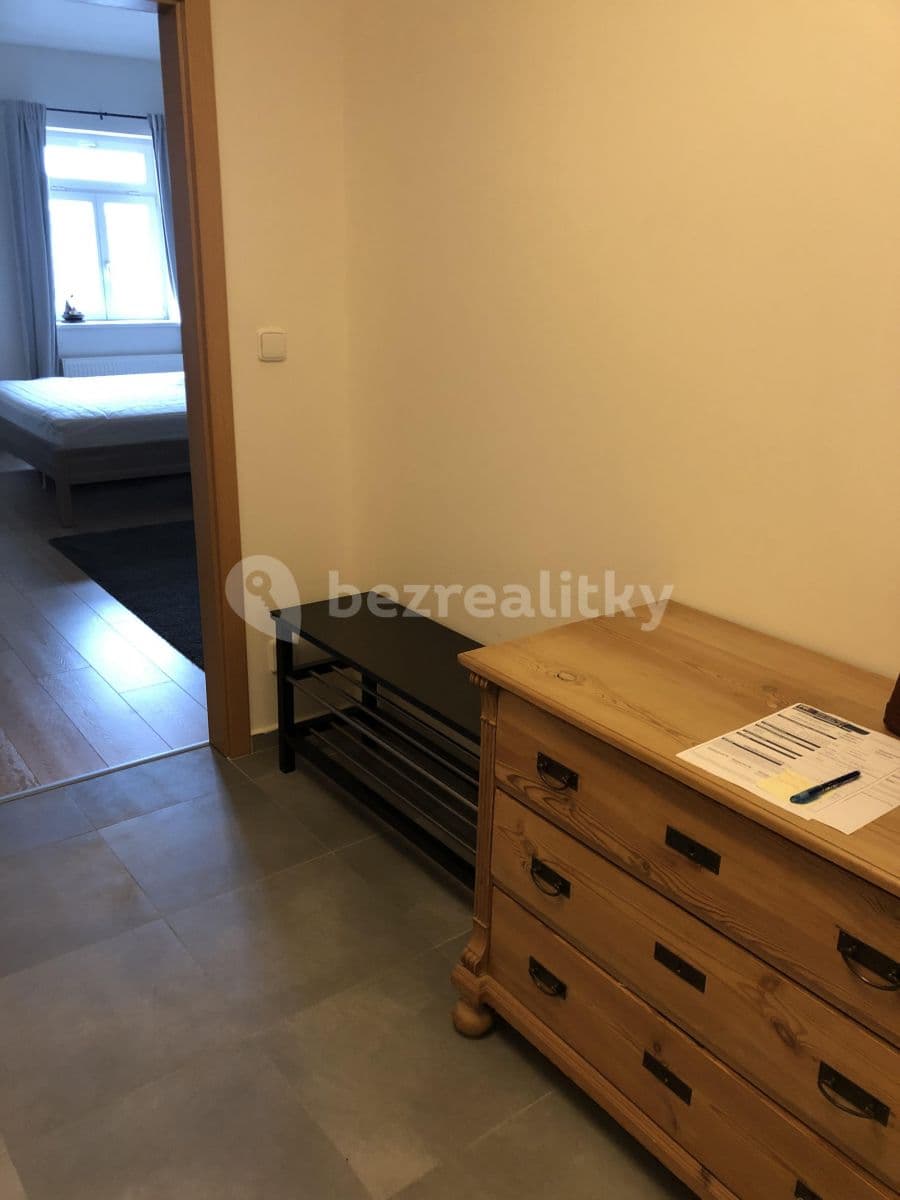 Prenájom bytu 2-izbový 67 m², Kafkova, Praha, Praha Prenájom bytu 2-izbový 67 m², Kafkova, Praha, Praha