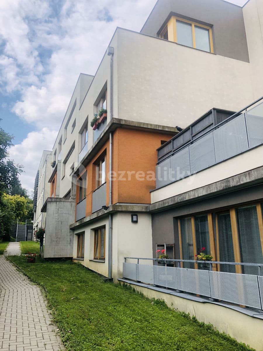 Prenájom bytu 2-izbový 65 m², Karlovarská, Praha, Praha Prenájom bytu 2-izbový 65 m², Karlovarská, Praha, Praha
