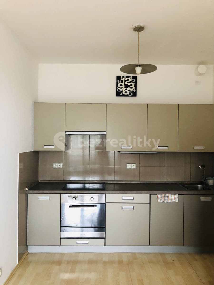 Prenájom bytu 2-izbový 65 m², Karlovarská, Praha, Praha Prenájom bytu 2-izbový 65 m², Karlovarská, Praha, Praha