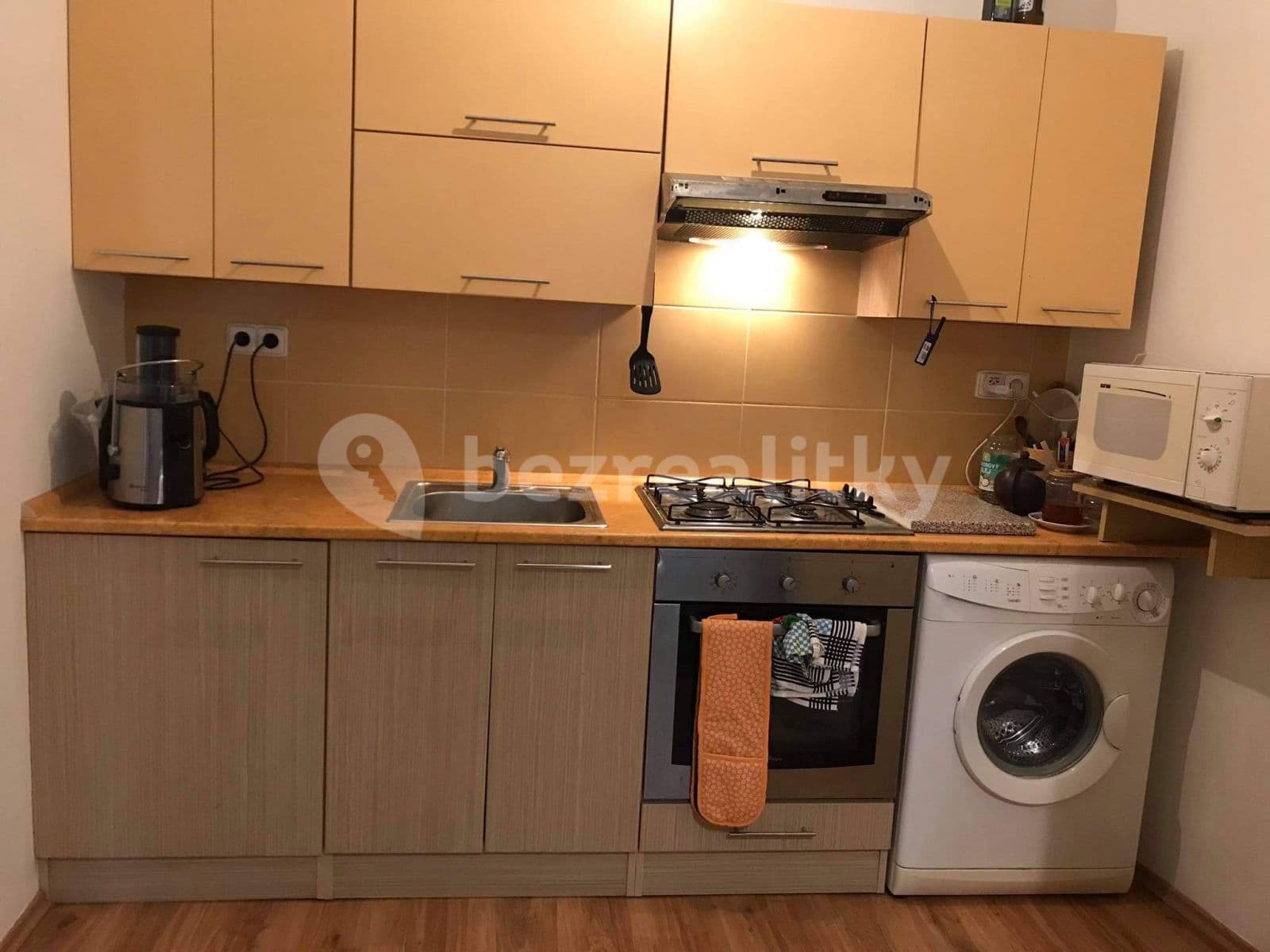 Prenájom bytu 2-izbový 36 m², Bratislavská, Brno, Jihomoravský kraj Prenájom bytu 2-izbový 36 m², Bratislavská, Brno, Jihomoravský kraj